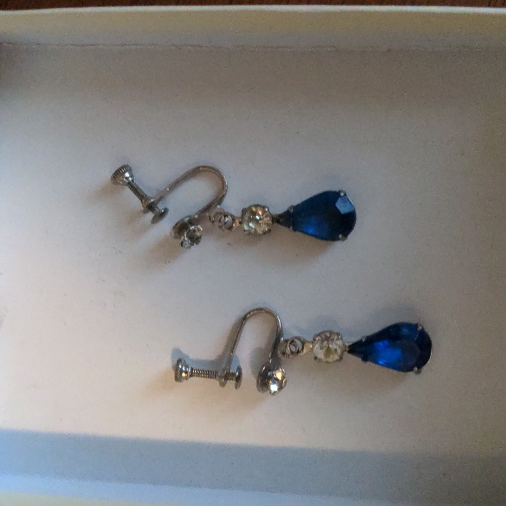 Vintage screw on blue stone earrings with crystal stones